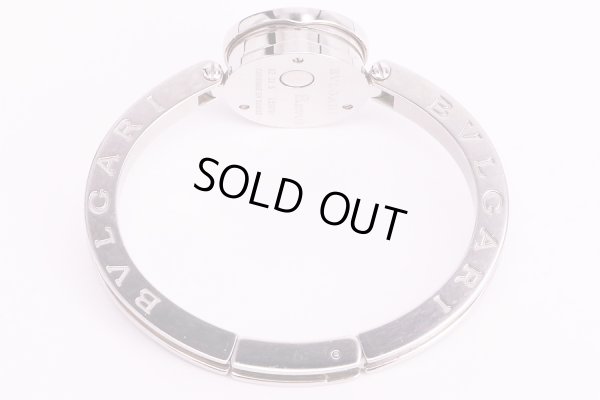 ブルガリ　B01 BZ22　白文字盤　白ベゼル　バングル状態