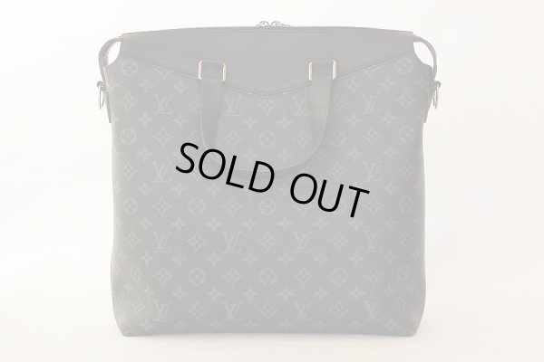 ルイ・ヴィトン　トート・エクスプローラー M40567　裏面