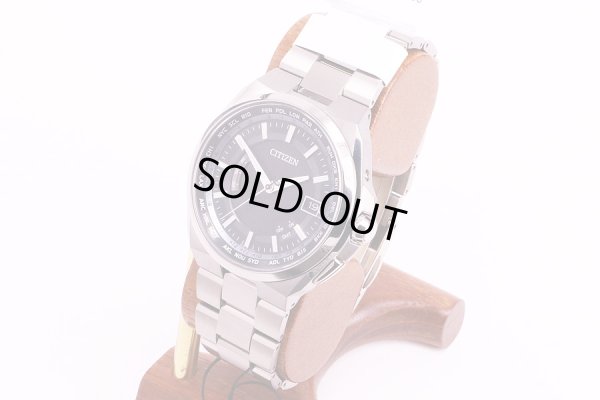 シチズン　CB0120-55E　電波エコドライブ　ワールドタイム　黒文字盤　サイド