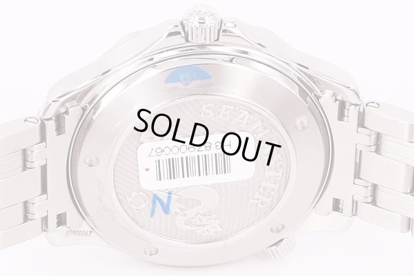 オメガ　シーマスター300　コーアクシャル　212.30.41.20　黒文字盤　裏面拡大