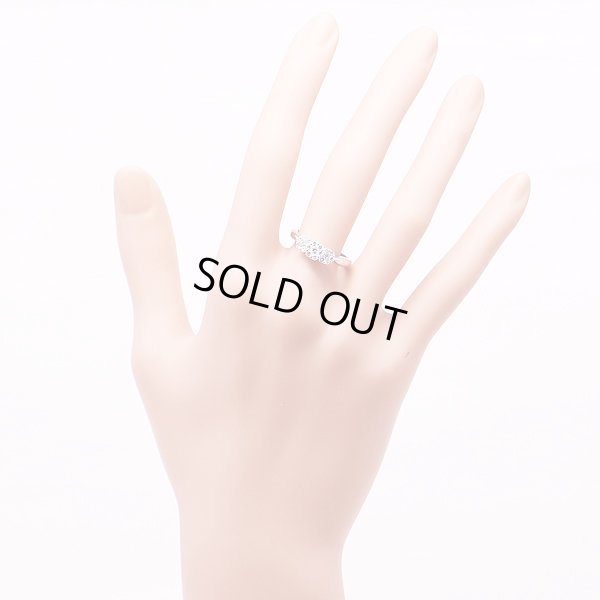 PT900 ダイアイリリング 0.50ct 4.10g　装着イメージ