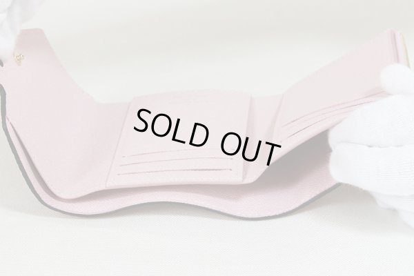 ルイ・ヴィトン ポルトフォイユ・ヴィクトリーヌ M62615 収納