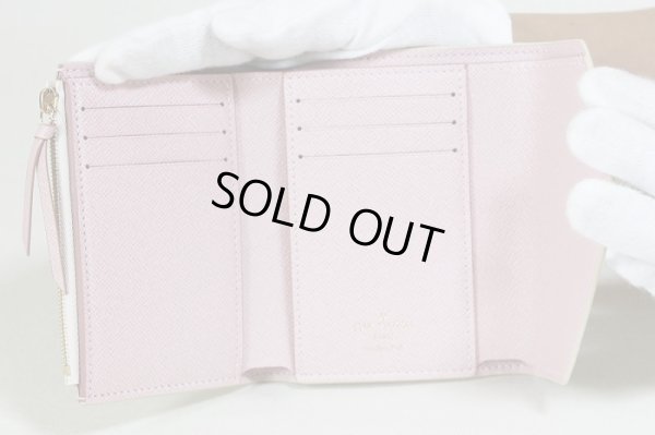 ポルトフォイユ・ヴィクトリーヌ N64022 中身