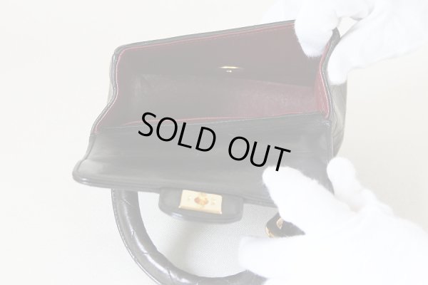 シャネル マトラッセ 親子ハンドバック ブラック/ゴールド金具 小 中身