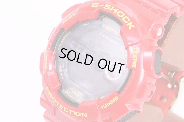 カシオ　Gショック　GD-100　シャア・アスナブル限定　サイド拡大