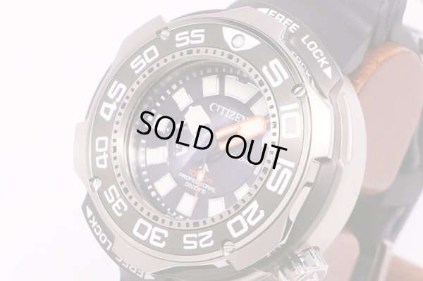 シチズン　プロマスター　プロダイバ－1000　BN7020-09E　黒文字盤　サイド拡大