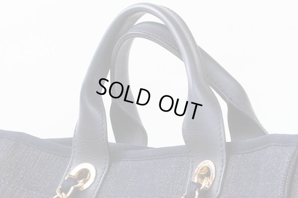 シャネル ドーヴィル 2WAYチェーントート A66941 ネイビー/ゴールド金具 サイド上部