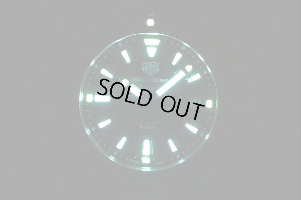 タグホイヤー　アクアレーサー　WAY111A　黒文字盤　ライト暗闇