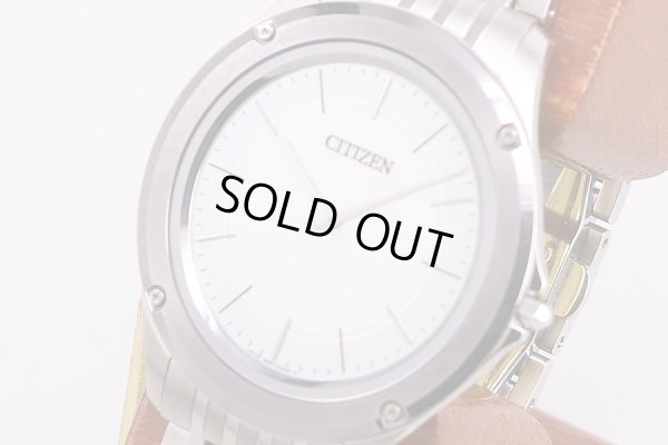 シチズン　エコドライブ　ワン　8826-T022812　銀文字盤　サイド拡大