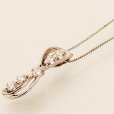 PT900/K18WG ダイアイリペンダントネックレス 0.200ct 0.108ct 0.106ct 0.100ct*2 3.80g