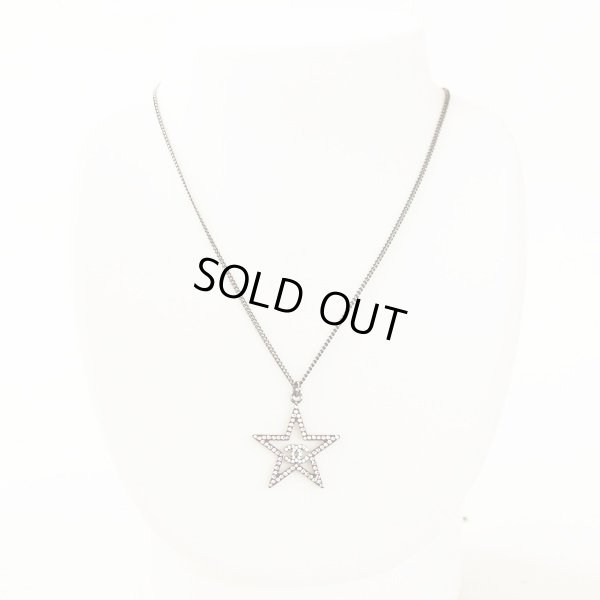 シャネル　ペンダントネックレス　CCココマークスターモチーフ　ラインストーン A96798 B17K　装着イメージ