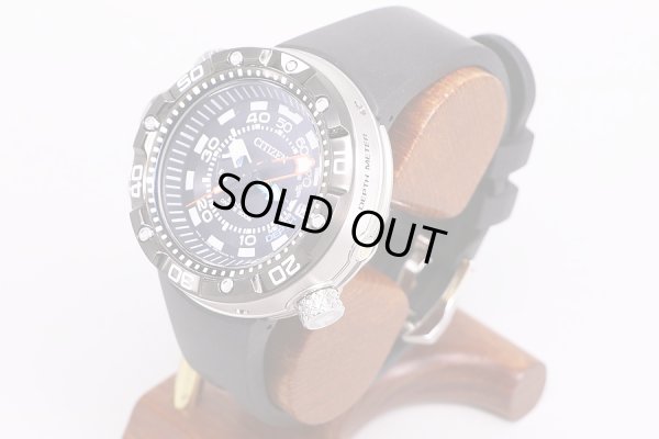 シチズン　アクアランド　ＢＮ２０２４－０５Ｅ　黒文字盤　サイド