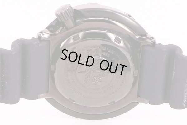 セイコー　プロスペック　マリンマスター　SBBN035　黒文字盤　裏面拡大