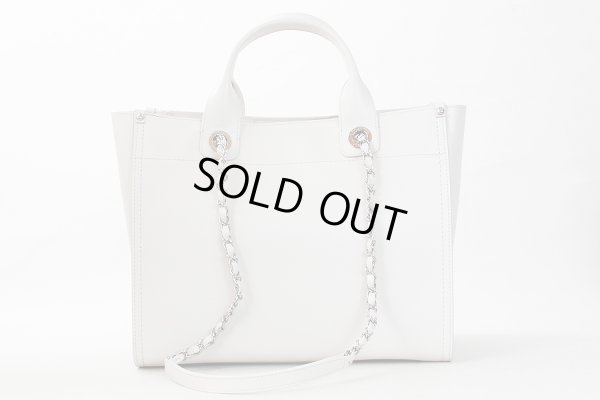 シャネル　ショッピングバッグ　クルーズ・ドーヴィルライン　アイボリーSIV金具　裏面