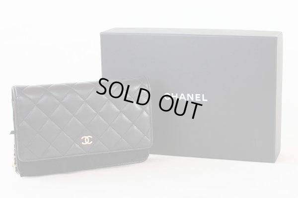 シャネル チェーンウォレット 黒/ゴールド金具 箱