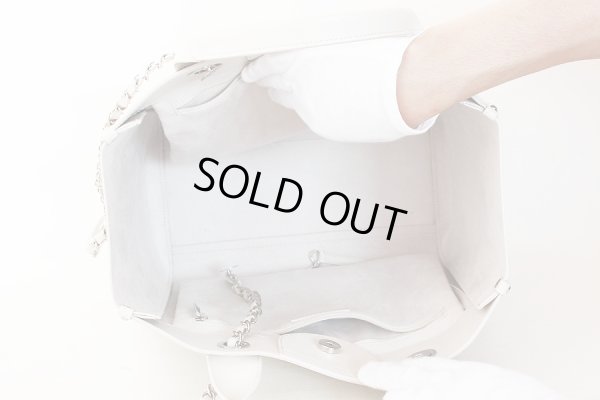 シャネル　ショッピングバッグ　クルーズ・ドーヴィルライン　アイボリーSIV金具　中身