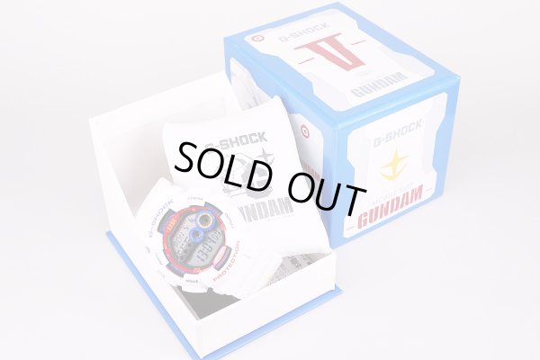 カシオ　Ｇショック　ＧＤ１００ガンダム３５周年　ＲＸ７８－２  デジタル　箱(1)