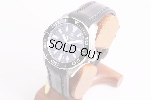 タグホイヤー　アカウレーサー　WAY111A　黒文字盤　サイド