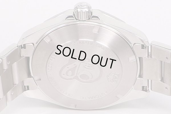 タグホイヤー　アクアレーサー　WBD2112　キャリバー5　紺文字盤　裏面拡大