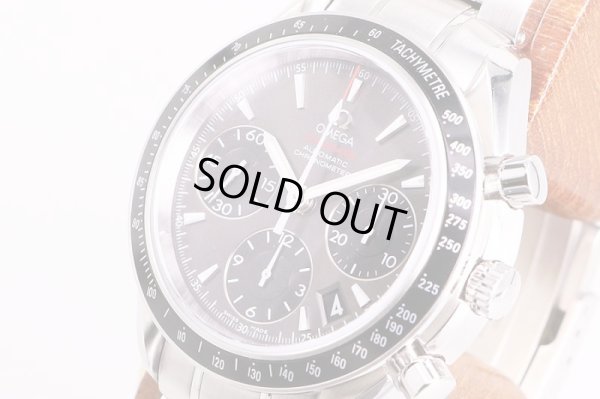 オメガ　スピードマスター　３２３．３０．４０　ガンメタル文字盤　サイド拡大