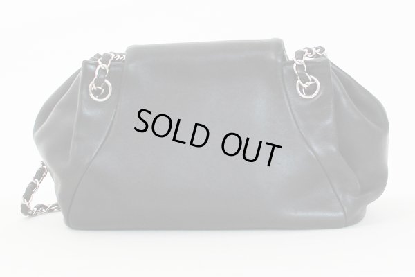 シャネル　ショルダーバッグ　黒　SIV金具　裏面