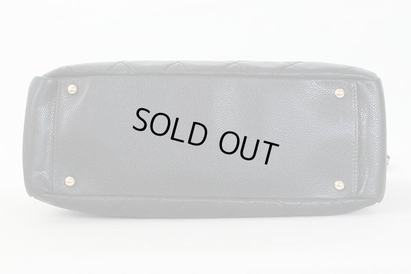 シャネル　マトラッセチェーントートバッグ　黒 GP金具　底