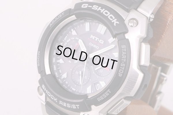 カシオ　Ｇショック　MTG-1200　電波ソーラー　黒文字盤　サイド拡大