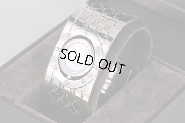 グッチ　トワール　YA112　シェル文字盤　サイド