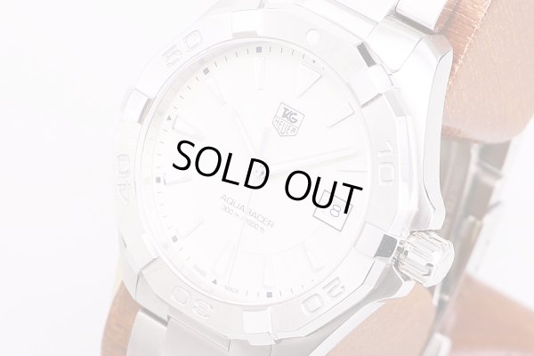 タグホイヤー　アクアレーサー　WAY1111　白文字盤　サイド拡大
