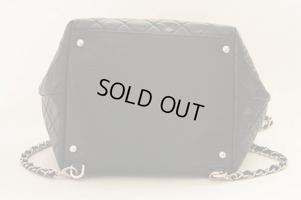 シャネル 2WAYショルダーバック シルバー金具 黒 底