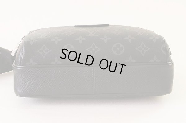 ルイ・ヴィトン　アウトドア・メッセンジャーＰＭ M30233 FO0189 ノワール　底