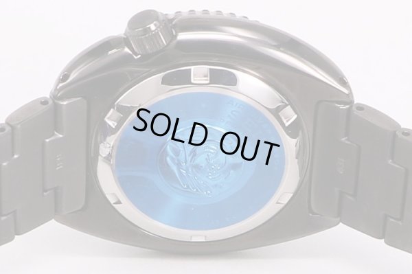 セイコー　プロスペック　ダイバーズ200m　青グラデーション文字盤　裏面拡大