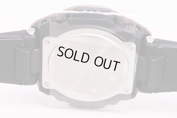 カシオ　Ｇショック　GST-S120L　5516　黒文字盤　裏面拡大