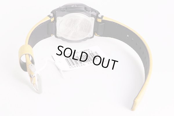 カシオ　Ｇショック　GST-S120L　5516　黒文字盤　革ベルト