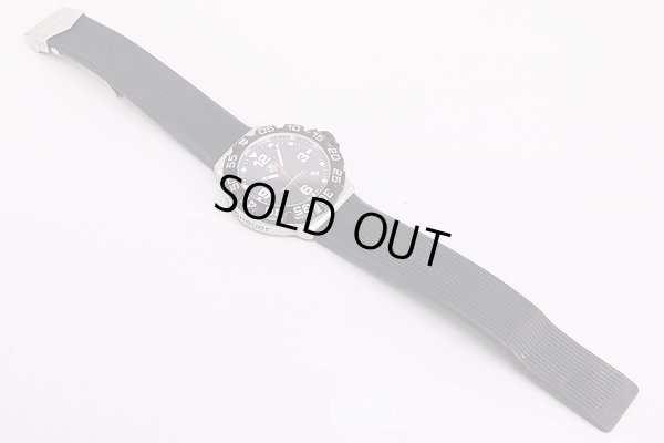 タグホイヤー　フォーミュラー1　WAH1110-0　黒文字盤　ラバーベルト状態　表面