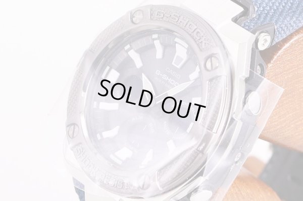 カシオ　Ｇショック　GST-W330　5580　黒文字盤　サイド拡大