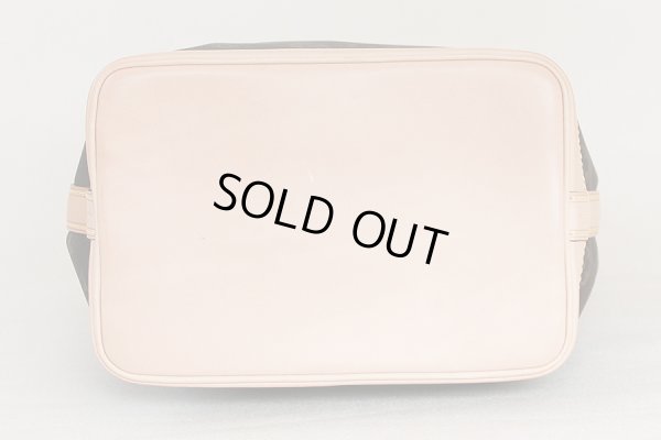 ルイ・ヴィトン　ノエBB M40817　底