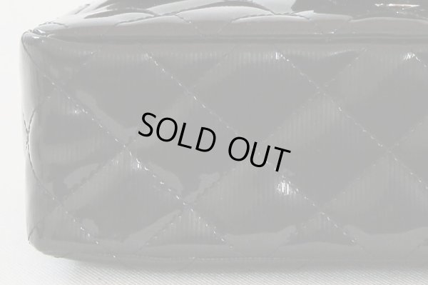 シャネル　ショルダーバック　ミニマトラッセ　（ブラック）　底拡大