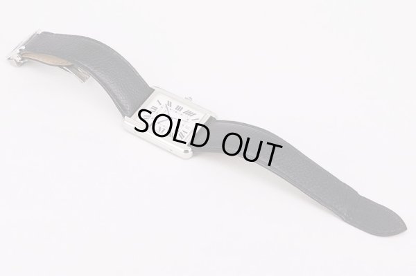 カルティエ　タンクソロＸＬ　白文字盤　革ベルト状態　表面