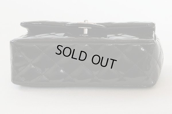 シャネル　ショルダーバック　ミニマトラッセ　（ブラック）　底