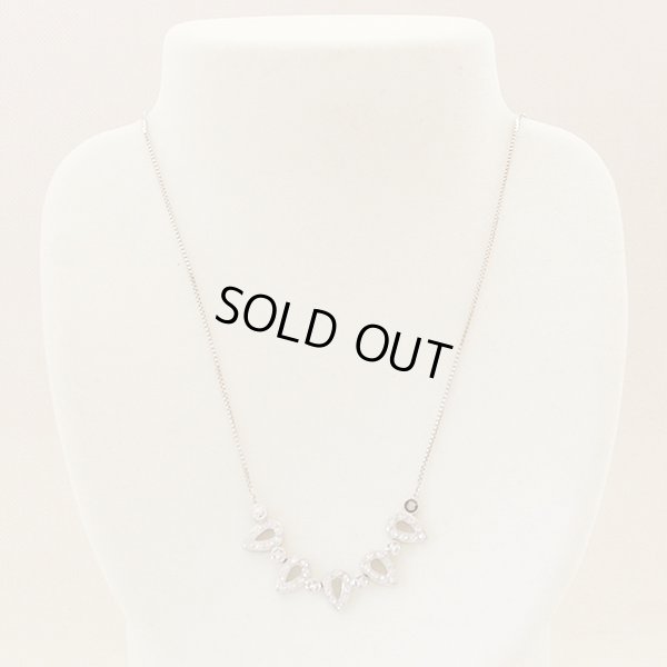 タサキ　K18WG ダイアイリペンダントネックレス 0.39ct 14.60g　装着イメージ(2)