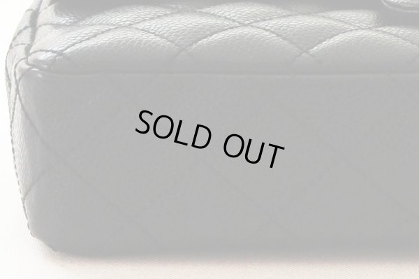 シャネル　チェーンショルダーバック ブラック／SIV金具　底拡大