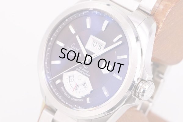 タグホイヤー　グランドカレラＧＭＴ　ＷＡＶ５１１３　茶文字盤　サイド拡大