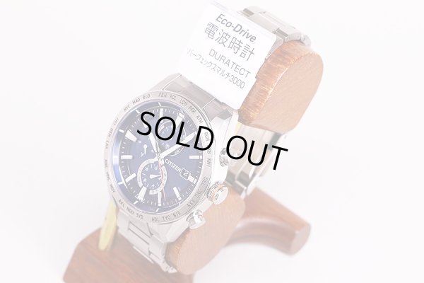 シチズン　ＡＴ８１８１－６３Ｌ　Ｈ８００－Ｔ０２５８８２　紺文字盤　サイド