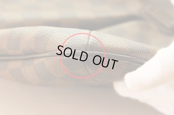 ルイ・ヴィトン　ブルームズベリPM N42251　右下パイピング部にごく僅かなスレ