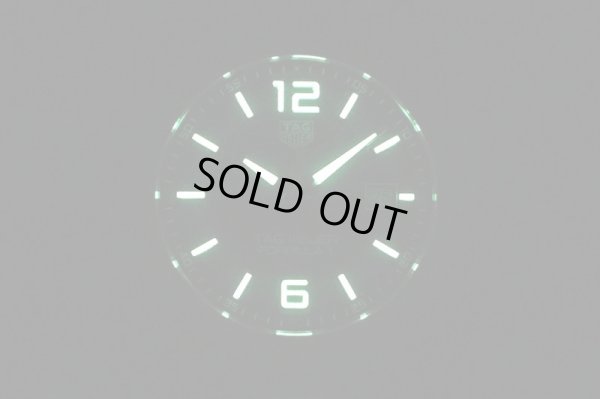 タグホイヤー　フォーミュラー１　ＷＡＺ１０１０　青文字盤　ライト暗闇