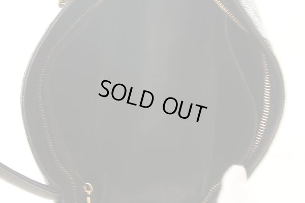 シャネル　復刻トートバック ブラック／ゴールド金具　中身(2)