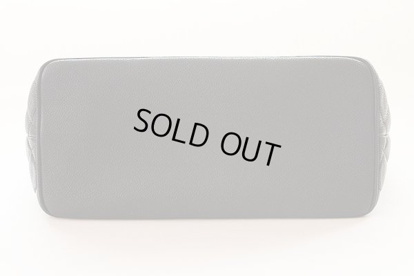 シャネル　復刻トートバック ブラック／ゴールド金具　底