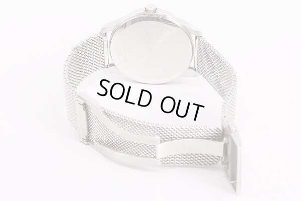 グッチ　タイムレス　ＹＡ１２６．３　黒文字盤　メッシュベルト