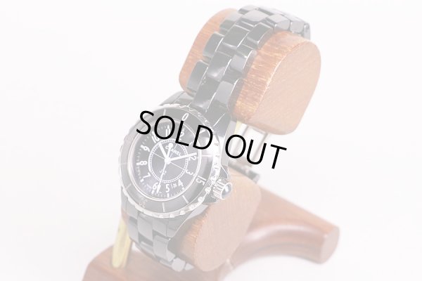 シャネル　Ｊ１２　Ｈ０６８２　黒文字盤　サイド